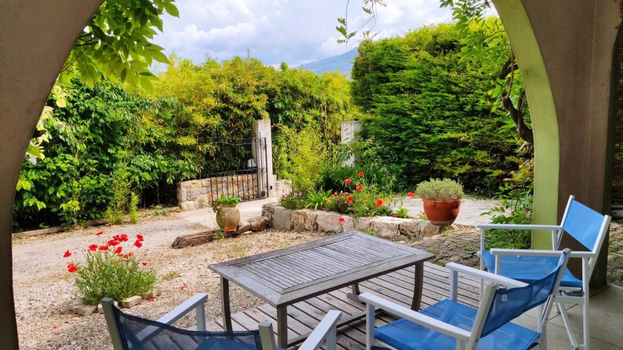 Bambou Entre Mer Et Montagnes Chateauneuf-Grasse Exteriör bild